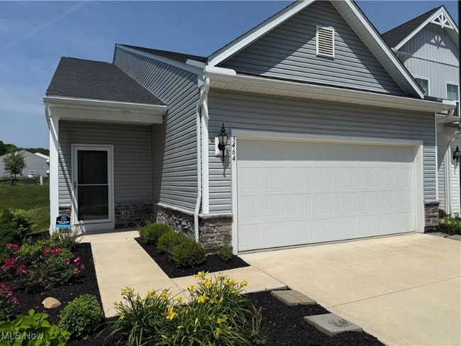 property at 3464 Magnolia Ln