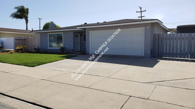 3943 Hillview Rd in Santa Maria, CA - Building Photo - Building Photo