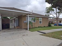 1300 E 60th St, Unit 1 bedroom duplex corner in Long Beach, CA - Foto de edificio - Building Photo