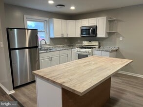 1006 Fairway Ave in Glen Burnie, MD - Building Photo - Building Photo