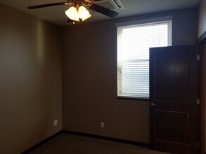 105 S Brown St in Pierce, NE - Building Photo - Building Photo