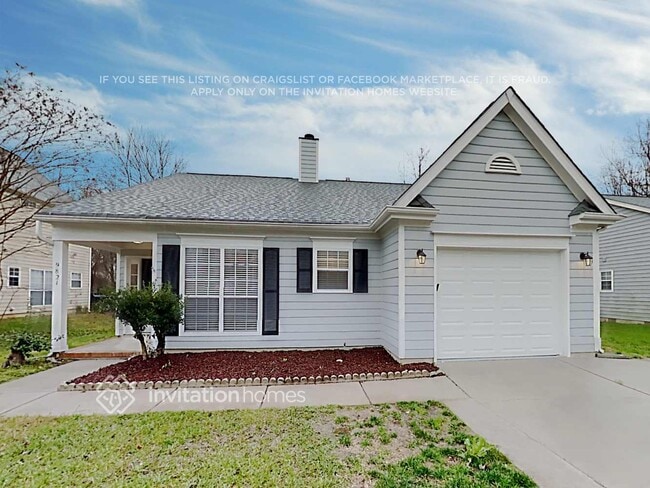 9821 Stephen Thompson Ln