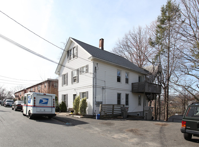 38 Bingham St in Bristol, CT - Building Photo - Building Photo