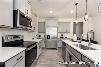 1036 Pickering Pl in York, SC - Building Photo - Building Photo