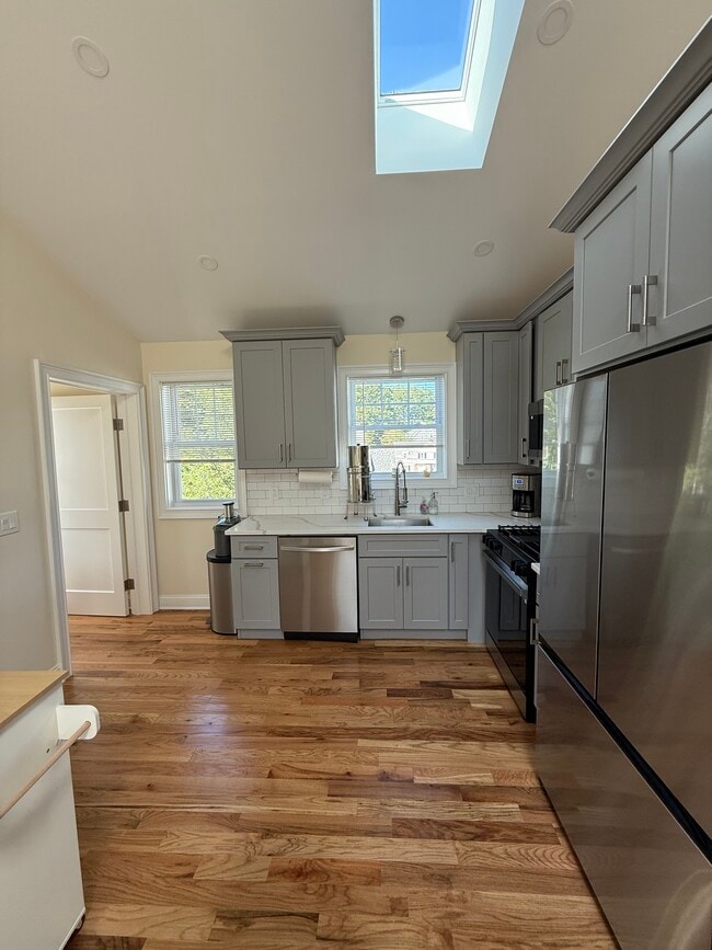 60 Melbourne Rd Ext, Unit A