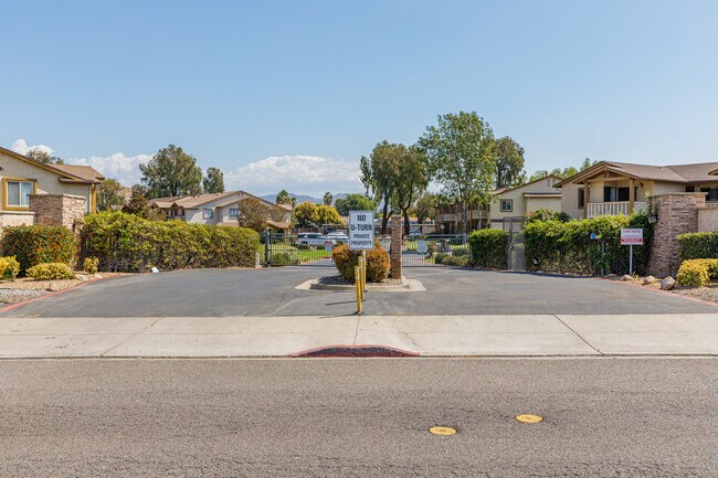 Alder Woods in El Cajon, CA - Building Photo - Building Photo