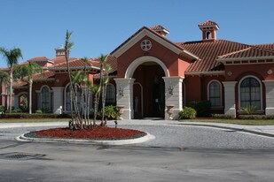 Clearwater Cay Club in Clearwater, FL - Building Photo