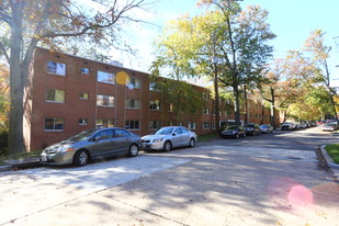 2710 Macomb St NW Apartments