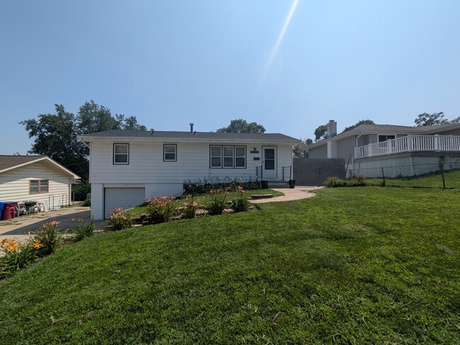 property at 513 Bonnie Ave