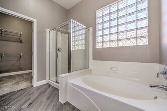 10575 Regal Stallion Ave in Las Vegas, NV - Building Photo - Building Photo