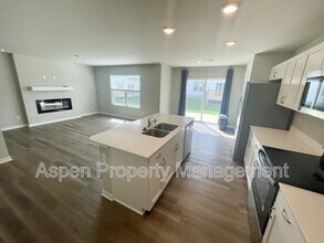 577 N Kimberlite St in Tiffin, IA - Building Photo - Building Photo