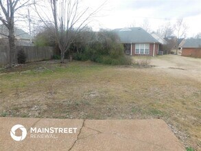 9254 Tamhaven Dr in Cordova, TN - Building Photo - Building Photo