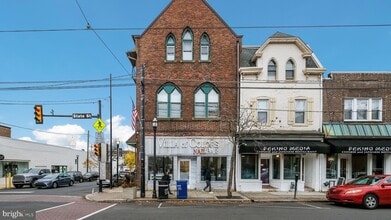 2 E State St, Unit 2F in Media, PA - Building Photo - Building Photo