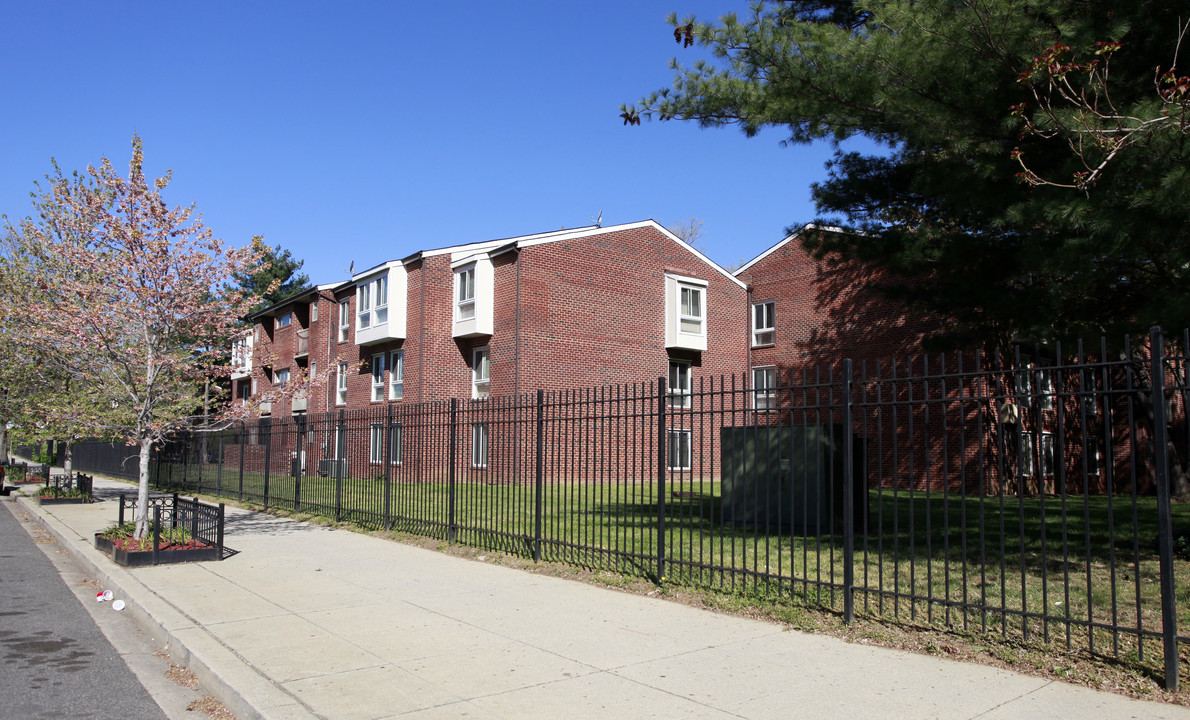 Second Northwest Cooperative No. 17 in Washington, DC - Foto de edificio