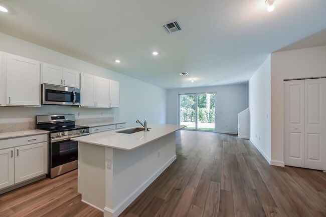 4531 Hollister Ave in Greenacres, FL - Foto de edificio - Building Photo