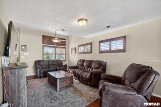 6257 Azaleas Rd NW in Albuquerque, NM - Foto de edificio - Building Photo