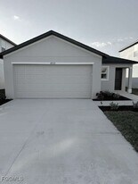 4030 San Felice Ln in North Fort Myers, FL - Building Photo