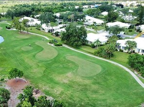 303 Wexford Terrace in Venice, FL - Building Photo - Building Photo