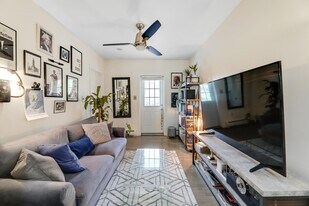 720 JFK Blvd E in Weehawken, NJ - Building Photo
