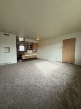 1223 Smelter Ave NE in Black Eagle, MT - Building Photo - Building Photo