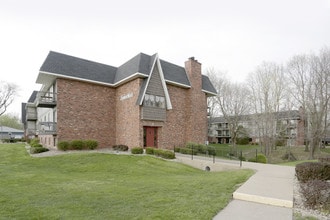 Brighton Woods in Dunlap, IL - Foto de edificio - Building Photo