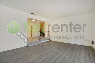 809 N Hobson Ave in West Sacramento, CA - Building Photo - Building Photo