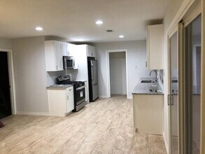 655 Ferguson Dr in Lewisville, TX - Building Photo - Building Photo