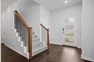 15604 Ellinger Dr in Austin, TX - Building Photo - Building Photo