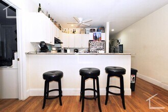 64 Egmont St in Brookline, MA - Building Photo - Building Photo