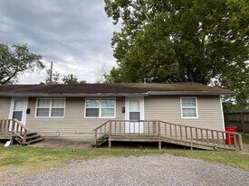 101 Love St in Dardanelle, AR - Building Photo