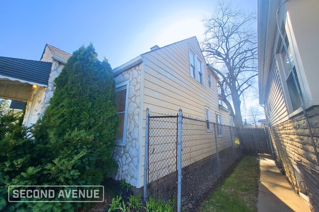 12436 S Princeton Ave in Chicago, IL - Building Photo - Building Photo
