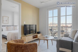 251 Front St in Brooklyn, NY - Building Photo - Building Photo