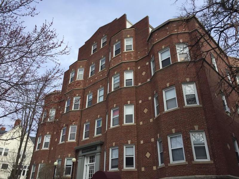 166 Summer St, Unit 5p in Somerville, MA - Foto de edificio