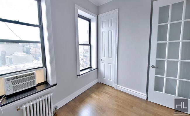 East 3rd Street in New York, NY - Building Photo - Building Photo