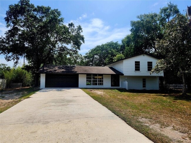 11631 Seminole Dr in New Port Richey, FL - Building Photo - Building Photo