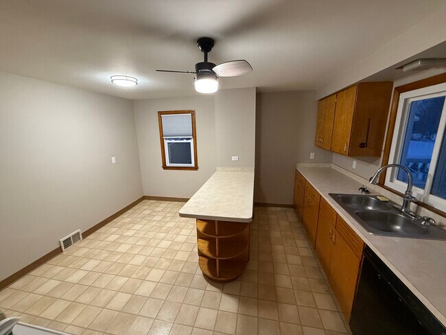 729 Ruie Rd in North Tonawanda, NY - Building Photo - Building Photo