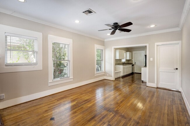 1236 W Gray St in Houston, TX - Building Photo - Building Photo