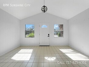 2123 Phillippi St in Sarasota, FL - Building Photo - Building Photo