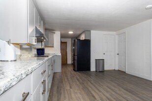 4548 Melan Dr N in Fairbanks, AK - Building Photo