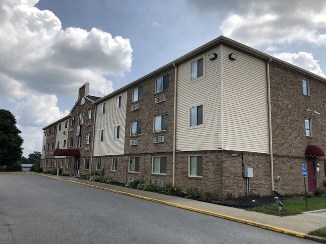 property at 785 Regina Ln NW