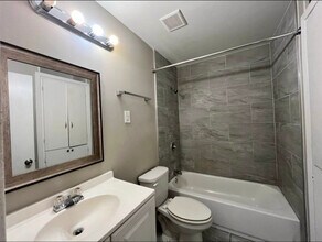 1463 Merrycrest Dr in Memphis, TN - Building Photo - Building Photo