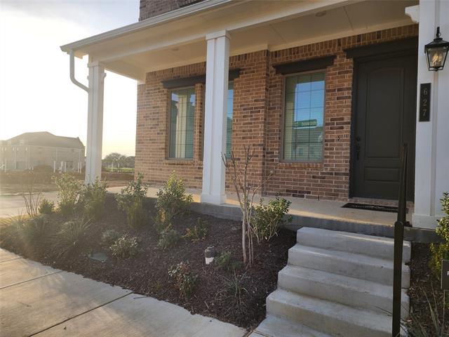 627 Redwood Wy in Mansfield, TX - Building Photo - Building Photo