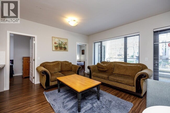 property at 215 W 1st St