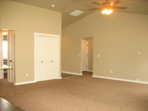 1429 W Cactus St in Nampa, ID - Building Photo - Building Photo