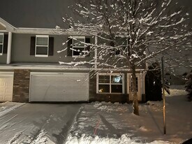 15600 60th Ave N in Plymouth, MN - Building Photo