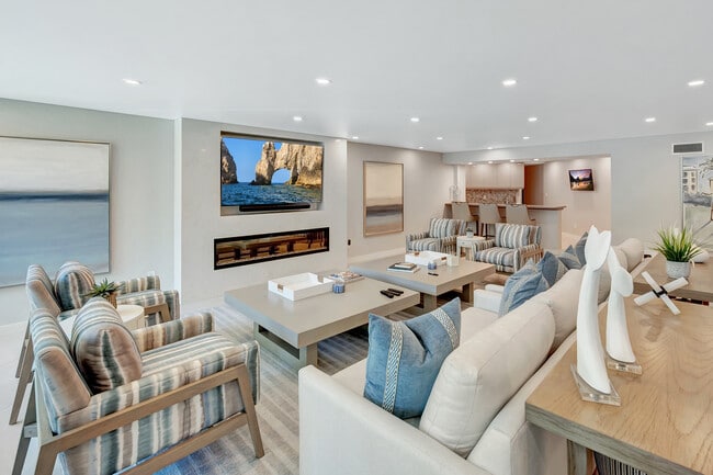 property at 3951 Gulf Shore Blvd N