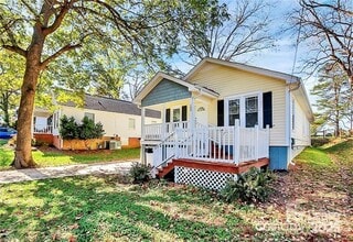 105 Oak St in Belmont, NC - Building Photo - Building Photo