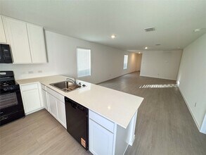 3927 Selawik St in Sherman, TX - Foto de edificio - Building Photo