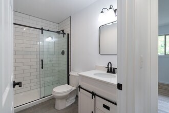 121 Pinewood Ln in Ketchum, ID - Building Photo - Building Photo