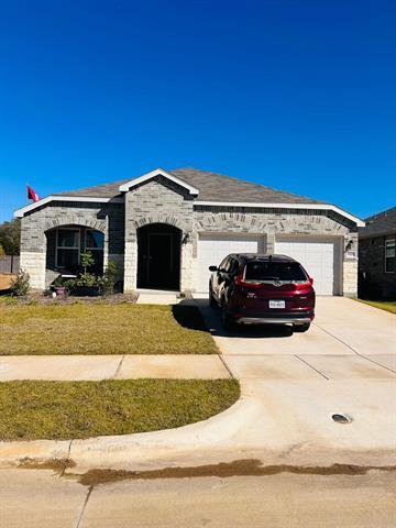 1909 Vlg Crk Ln in Denton, TX - Building Photo